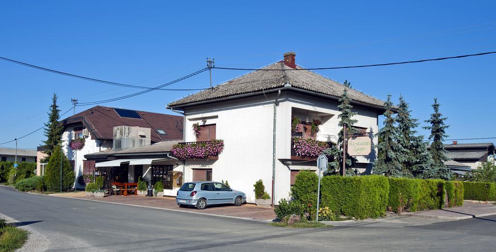 Guesthouse Zganjer Ozalj ภายนอก รูปภาพ